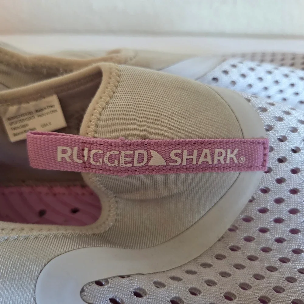 Rugged Shark Aqua-Flo Water Shoes Girls Size 6 Grey Pink Rainbow Ombre Slip On